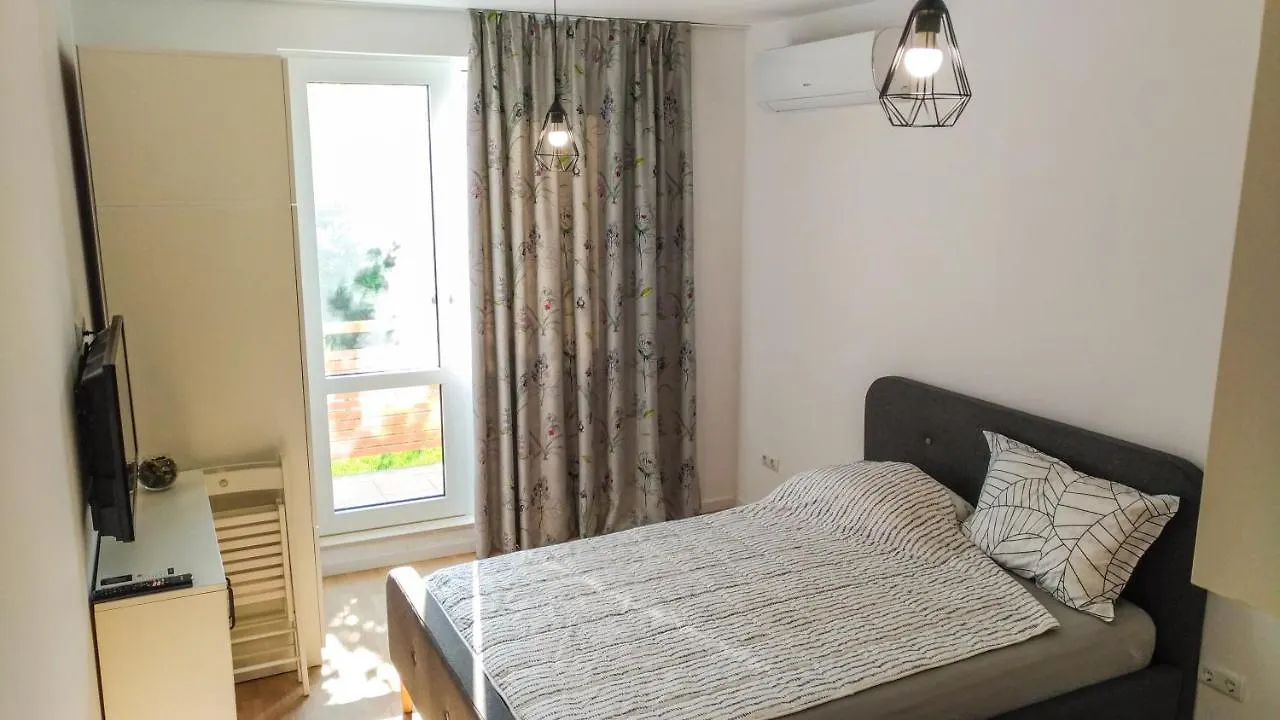 Loli'S Beach Studio Burgas City 0*,