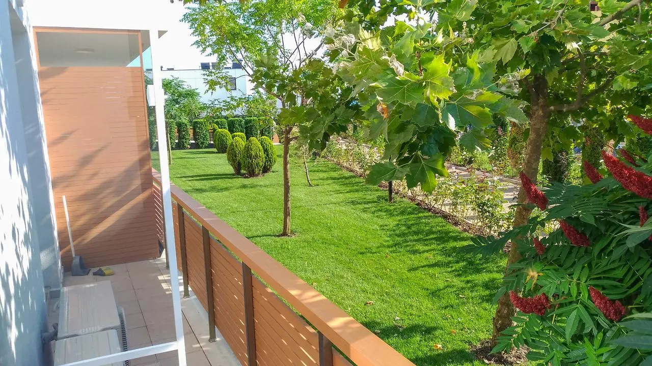 Loli'S Beach Studio Burgas City Lejlighed